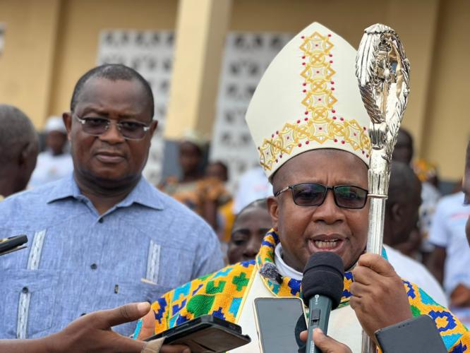 Côte d’Ivoire : Cérémonie de consécration de l’Église catholique de Yézimala / Dr Michel Noufé livre un message de paix, d’union et du vivre-ensemble de la part de la Ministre d’État Nialé Kaba à ses parents  du Zanzan.